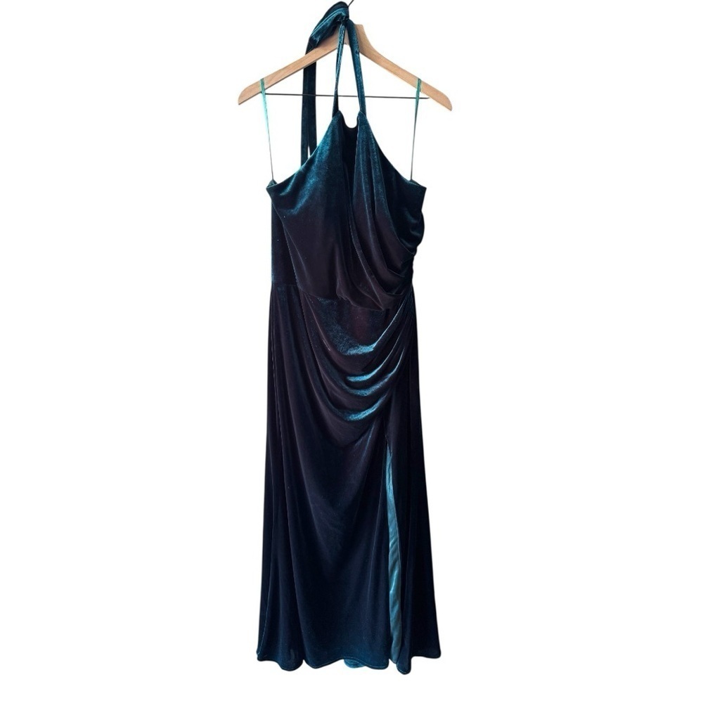 Reverly Fallon Velvet Dress / Size 18 / Classic Emerald Green/ Formal Bridesmaid - Picture 2 of 7